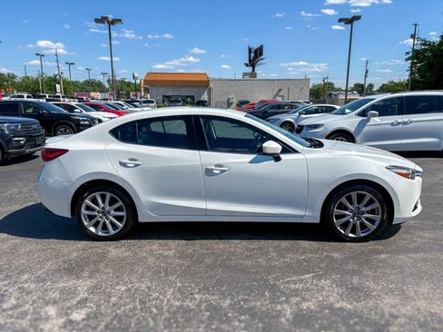 Used 2017 MAZDA MAZDA3 Grand Touring FWD image 19