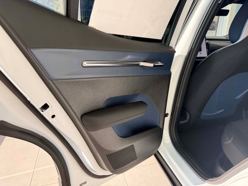 New 2026 Volvo EX30 Plus image 9