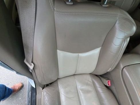 Used 2005 GMC Yukon XL Denali image 26