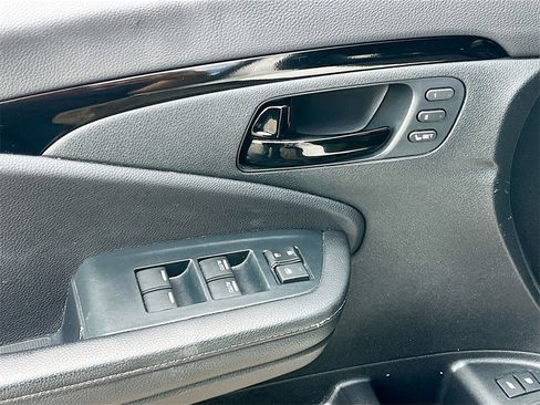 Used 2023 Honda Passport Elite image 18