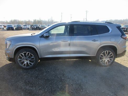 New 2026 GMC Acadia Denali Ultimate image 9