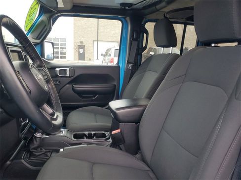 Used 2021 Jeep Wrangler Unlimited Sport image 11