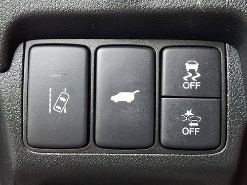 Used 2016 Honda CR-V Touring image 25