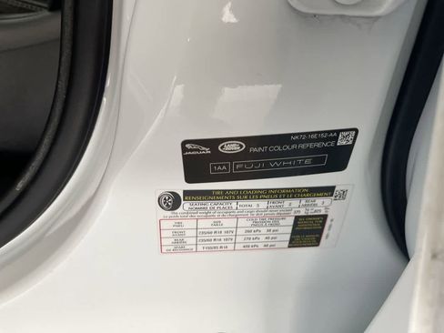 Used 2022 Land Rover Range Rover Evoque S image 27