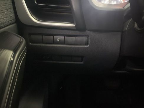 Used 2022 Nissan Rogue SV FWD image 57