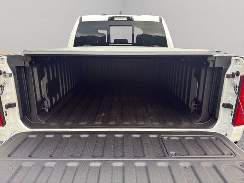 Used 2025 RAM 1500 Limited AWD/4WD image 9