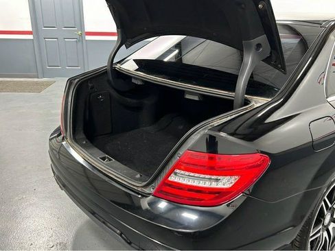 Used 2013 Mercedes-Benz C 250 Sedan image 14