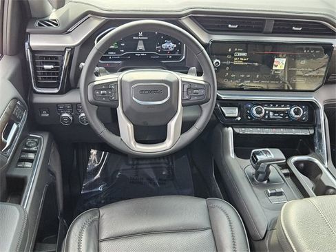 Used 2025 GMC Sierra 1500 Denali image 13