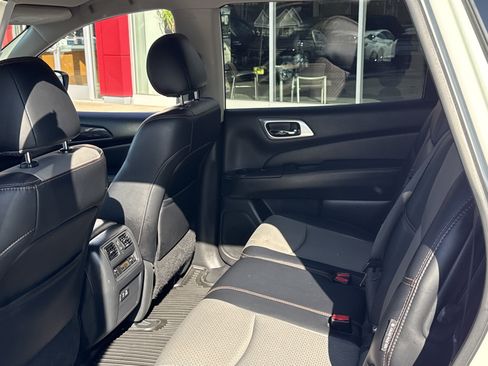 Used 2019 Nissan Pathfinder SV w/ Rock Creek Edition AWD/4WD image 14