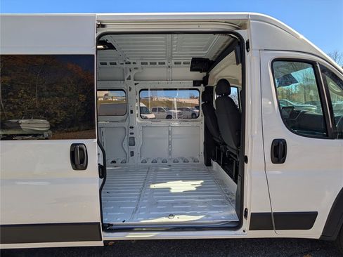 Used 2025 RAM ProMaster 2500 image 11