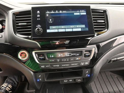 Used 2024 Honda Passport Black Edition image 24