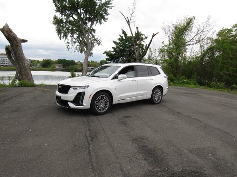 Used 2020 Cadillac XT6 Sport AWD/4WD image 34