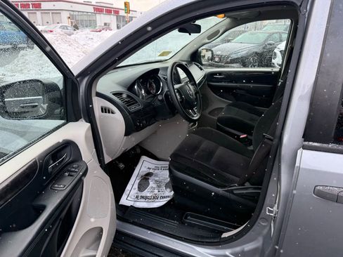 Used 2014 Dodge Grand Caravan American Value Package image 10
