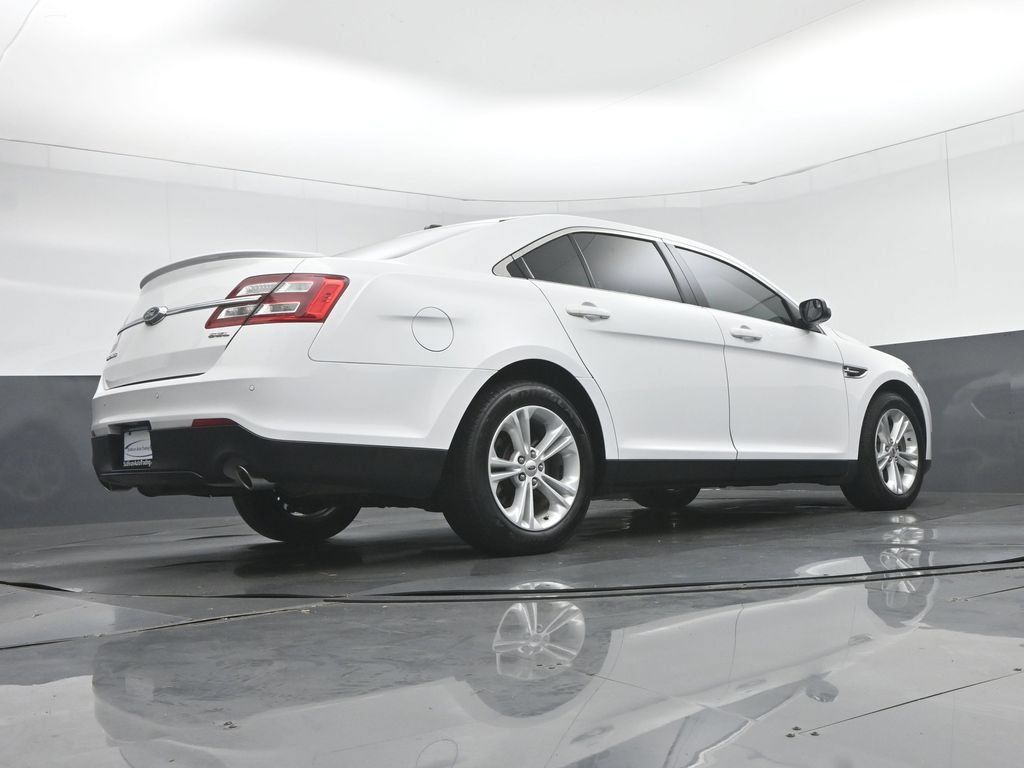 Used 2018 Ford Taurus SEL FWD image 51