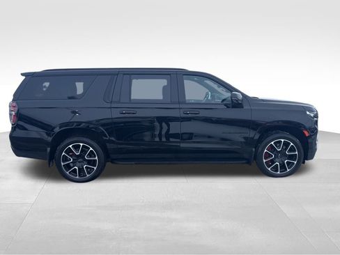 Used 2024 Chevrolet Suburban RST image 7