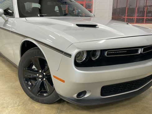 Used 2023 Dodge Challenger SXT RWD image 10