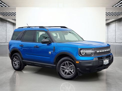 Used 2025 Ford Bronco Sport Big Bend AWD/4WD image 2
