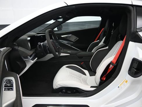 Used 2023 Chevrolet Corvette Stingray Premium Cpe w/ Z51 Performance Package RWD image 24