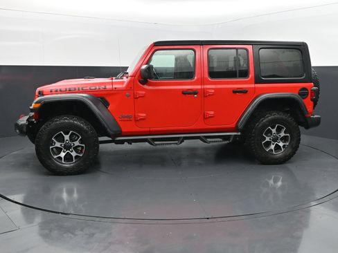 Used 2022 Jeep Wrangler Unlimited Rubicon AWD/4WD image 2