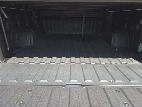 Used 2024 GMC Sierra 1500 AT4 w/ AT4 Premium Package image 31