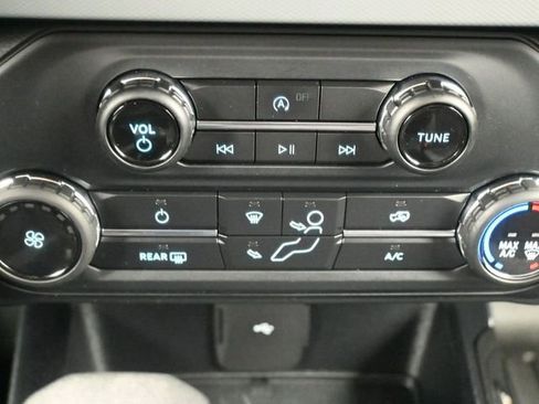 Used 2021 Ford Bronco Base image 18