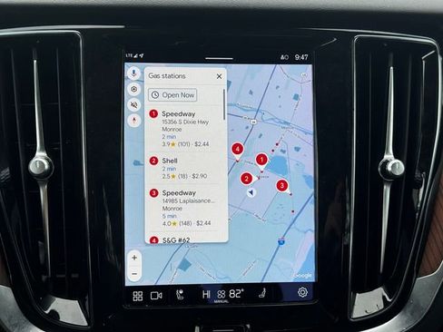 Used 2024 Volvo S60 B5 Plus image 27