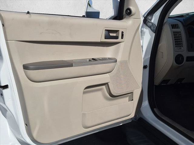 Used 2008 Ford Escape 2WD Hybrid image 9