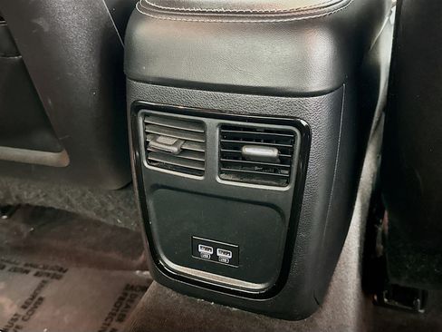 Used 2017 Chrysler 300 S image 16