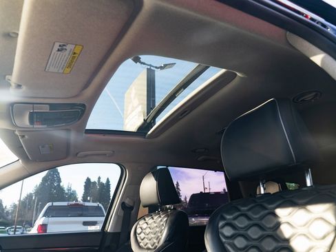 Used 2022 Hyundai Palisade Limited image 19