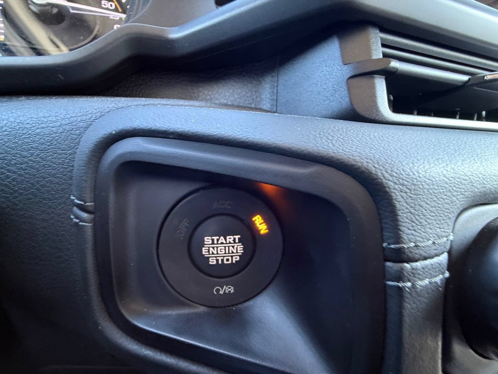 Used 2024 Jeep Wrangler Unlimited Rubicon 4xe AWD/4WD image 29