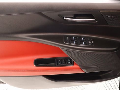 Used 2019 Jaguar XE S image 17