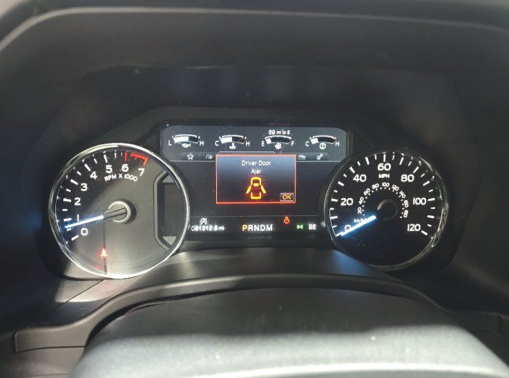 Used 2018 Ford F150 Lariat w/ Equipment Group 501A Mid RWD image 6