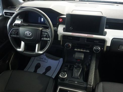 Used 2024 Toyota Tacoma TRD Off-Road image 26