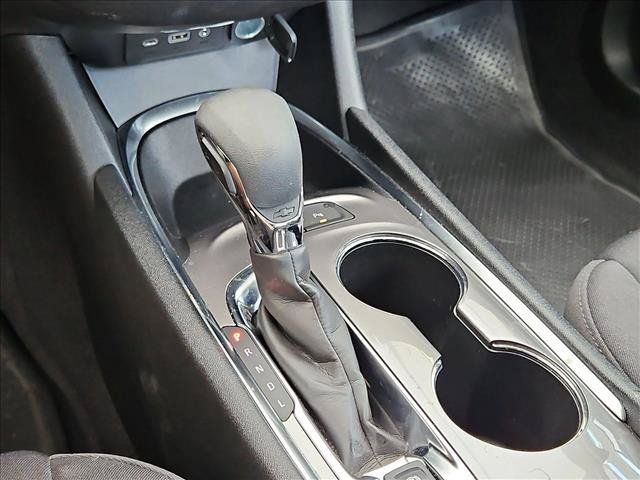Used 2025 Chevrolet Malibu LT FWD image 12