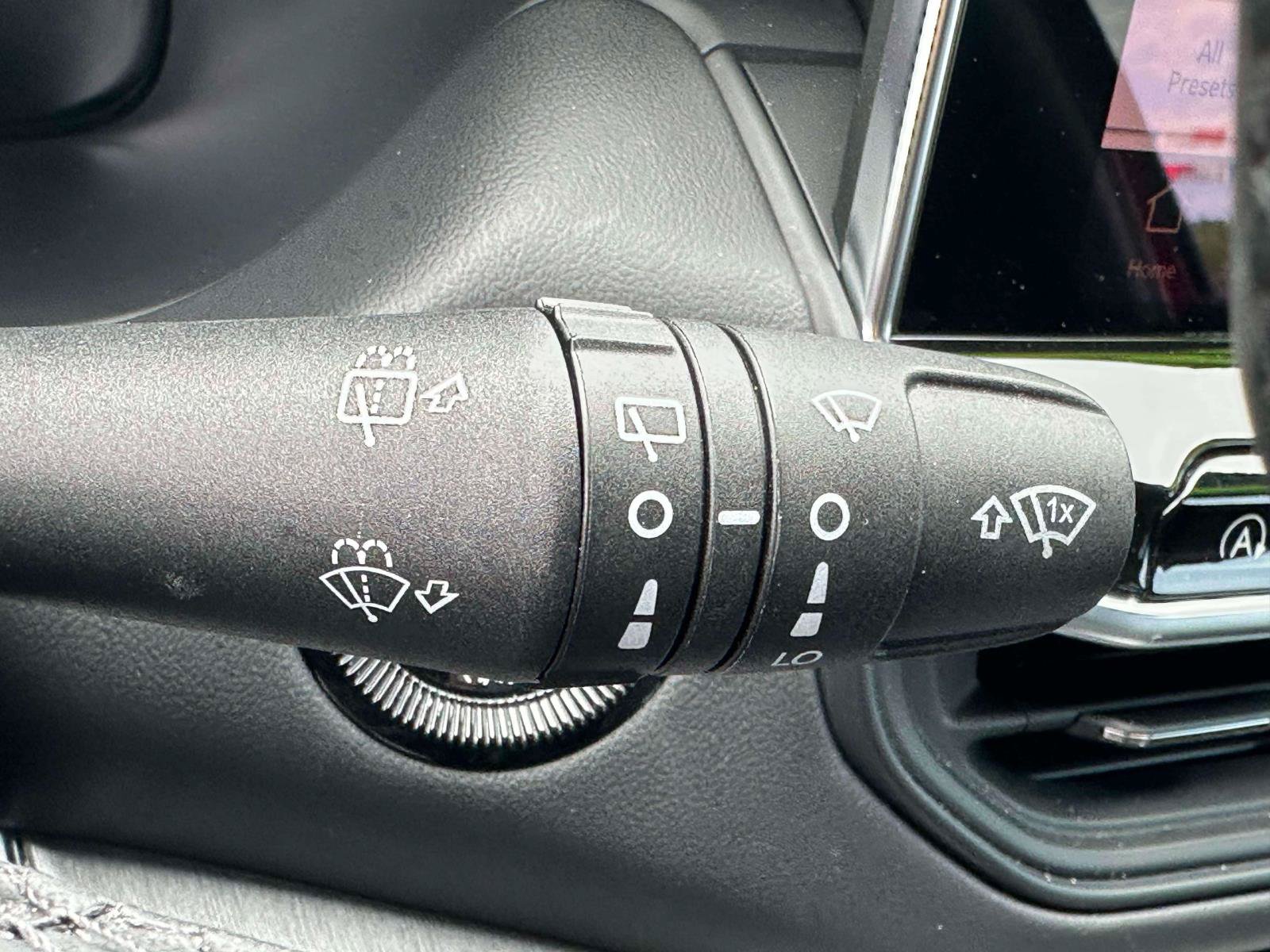 Used 2023 Jeep Compass High Altitude AWD/4WD image 23