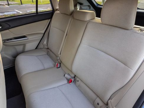 Used 2015 Subaru Crosstrek 2.0i Premium w/ Moonroof Package AWD/4WD image 4