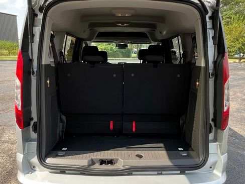 Used 2019 Ford Transit Connect XLT w/ Trailer Tow Package image 5