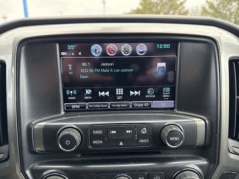 Used 2018 Chevrolet Silverado 1500 LT w/ Midnight Edition image 38