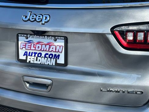 Used 2023 Jeep Compass Limited w/ Sun and Sound Group AWD/4WD image 33