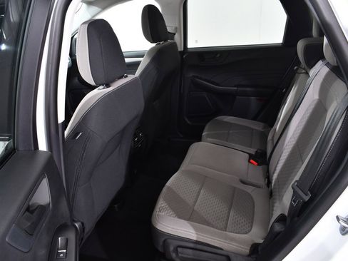 Used 2022 Ford Escape SE w/ Convenience Package image 16