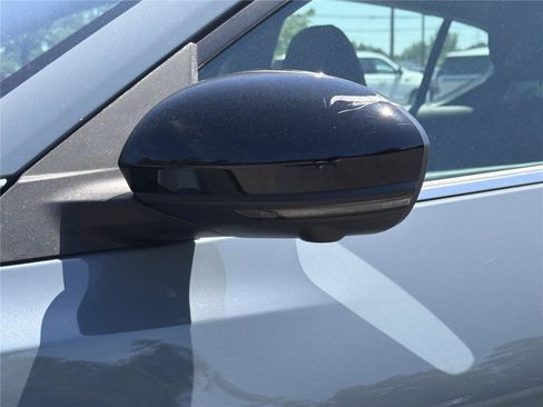 Used 2024 Nissan Sentra SR w/ SR Premium Package FWD image 34