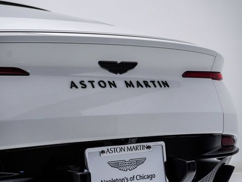 Used 2024 Aston Martin DB12 Coupe RWD image 12