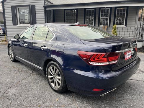 Used 2013 Lexus LS 460 AWD image 3