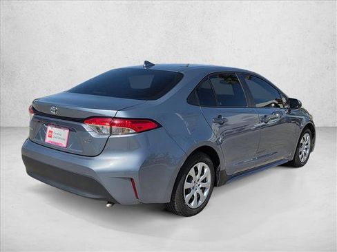 Used 2023 Toyota Corolla LE FWD image 5