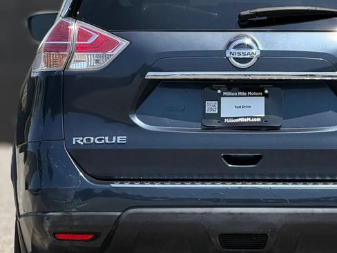 Used 2015 Nissan Rogue SV AWD/4WD image 13