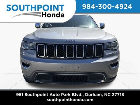 Used 2018 Jeep Grand Cherokee Limited AWD/4WD image 2