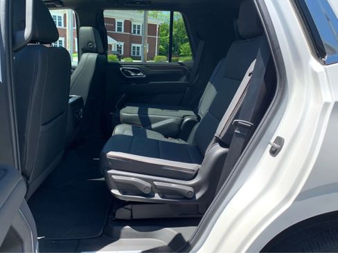 Used 2024 Chevrolet Tahoe High Country AWD/4WD image 25