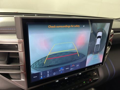 Used 2023 Toyota Tundra Platinum image 29