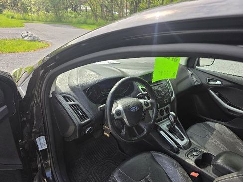 Used 2013 Ford Focus SE FWD image 10