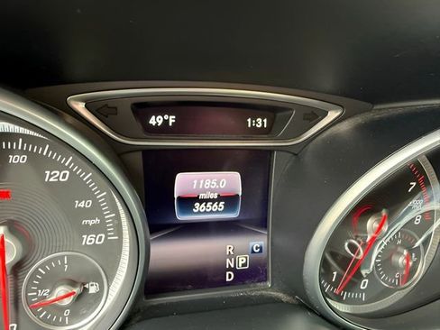 Used 2020 Mercedes-Benz GLA 250 4MATIC image 16